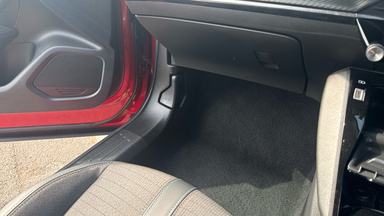 Peugeot 2008 1.2 PureTech Allure Premium 5dr Petrol Estate